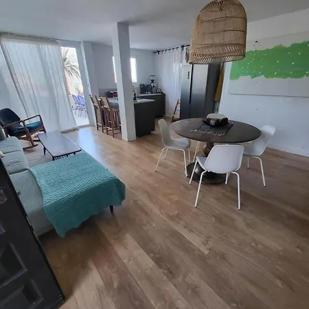 Atico Muy Chill Con Terraza, Soleado Y Centrico Apartment *